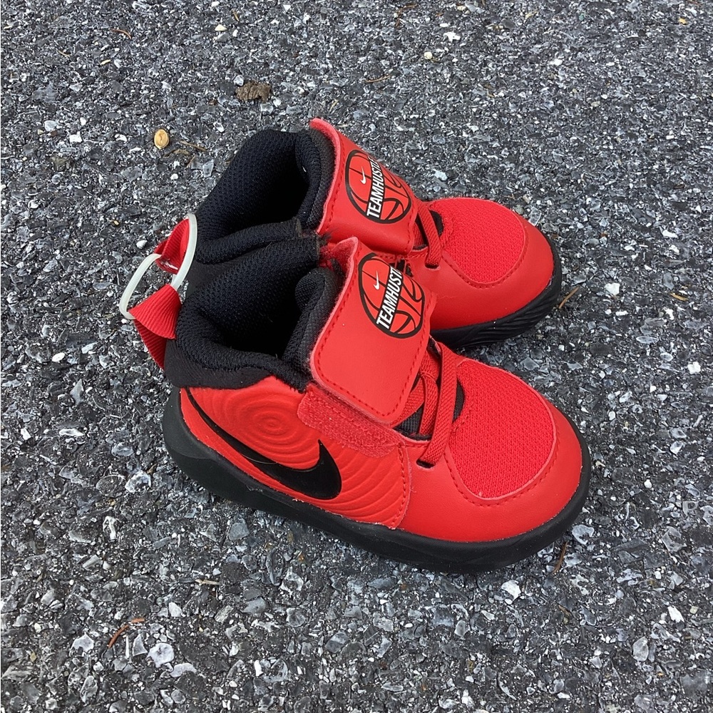 NIKE TODDLER TEAM HUSTLE D 9 (TD) BASKETBALL SHOES #AQ4226 600 Size 5c
